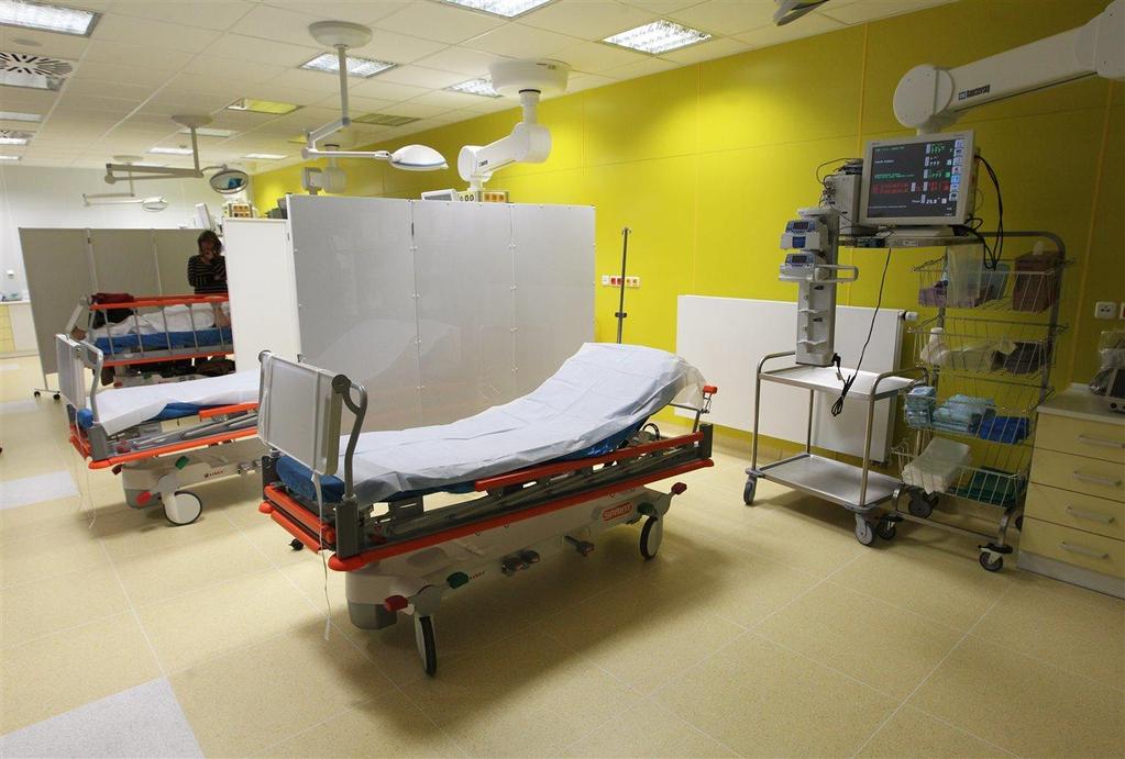 2.1.4.4 Urgentní příjem Nemocnice Jihlava p.o. Urgentní příjem jihlavské nemocnice je umístěn v nově postaveném pavilonu C1 PUIP (Pavilon urgentní medicíny a intenzivní péče).