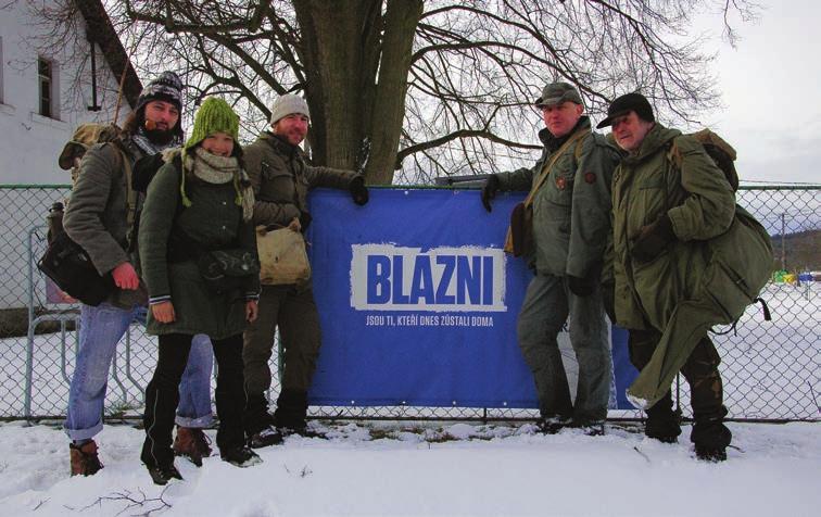 Blázni jsou ti, kteří dnes zůstali doma Více ve stejnojmenném