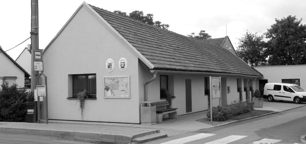 7 Zaměstnanci OÚ Ivana Stejskalová - účetní Michaela Langová - administrativní pracovnice Mgr. Šárka Kocourková referent všeobecné správy (nově zřízené místo od 1.2.