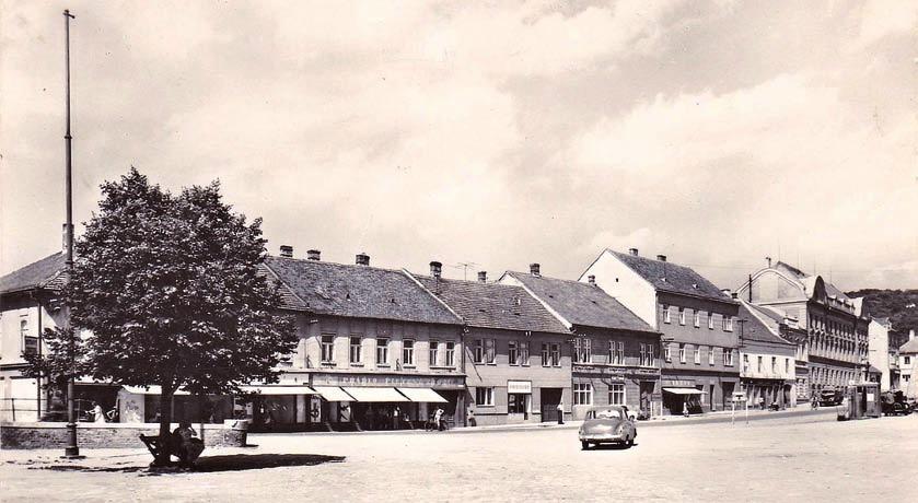 Volný čas 25 Nové knihy KNIHY PRO DOSPĚLÉ Židlochovice včera a dnes rubriku připravuje: Tomáš Dratva Romány pro ženy OKE Štěstí lásky, GREAVES Ticho mezi námi, MARTIN- LUGAND Štěstí na dně silné
