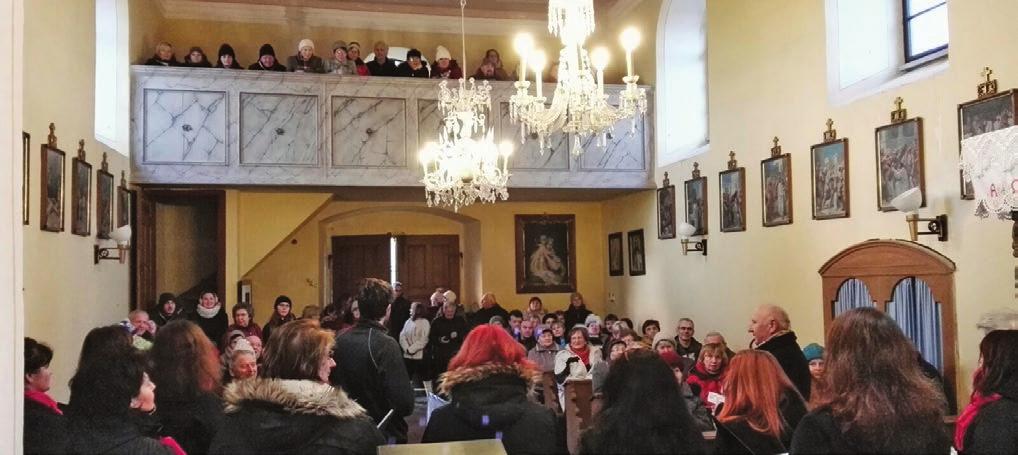 Jistě ne všichni vědí, že s naším sborem obvykle vystupujeme v menších prostorách, ve skromných vesnických kostelích či zámeckých sálech a cítíme se tam dobře.