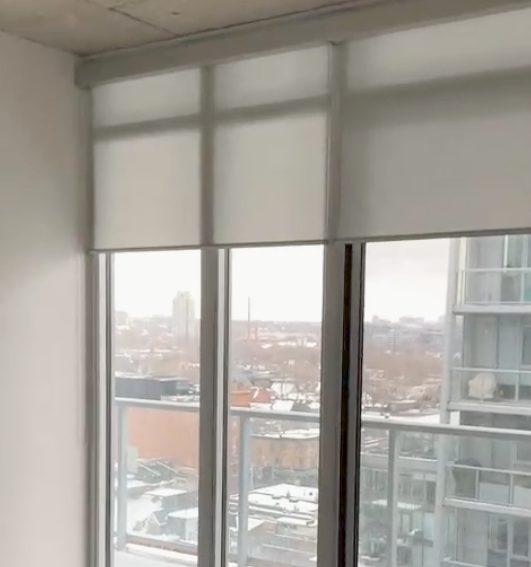 ROLETA OFFICE stínící technika ČÁSTEČNĚ ZATEMŇUJÍCÍ INTERIÉROVÁ ROLETA S MOTOROVÝM POHONEM A KRYCÍM BOXEM charakteristika :