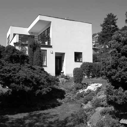 Vedle dnes architektovou rodinou příkladně udržované a v původní podobě dochované černošické vily navrhoval Hořejš spolu se Štiplem ještě dům v Čelákovicích a stavby v Dejvicích a na Novém Městě v
