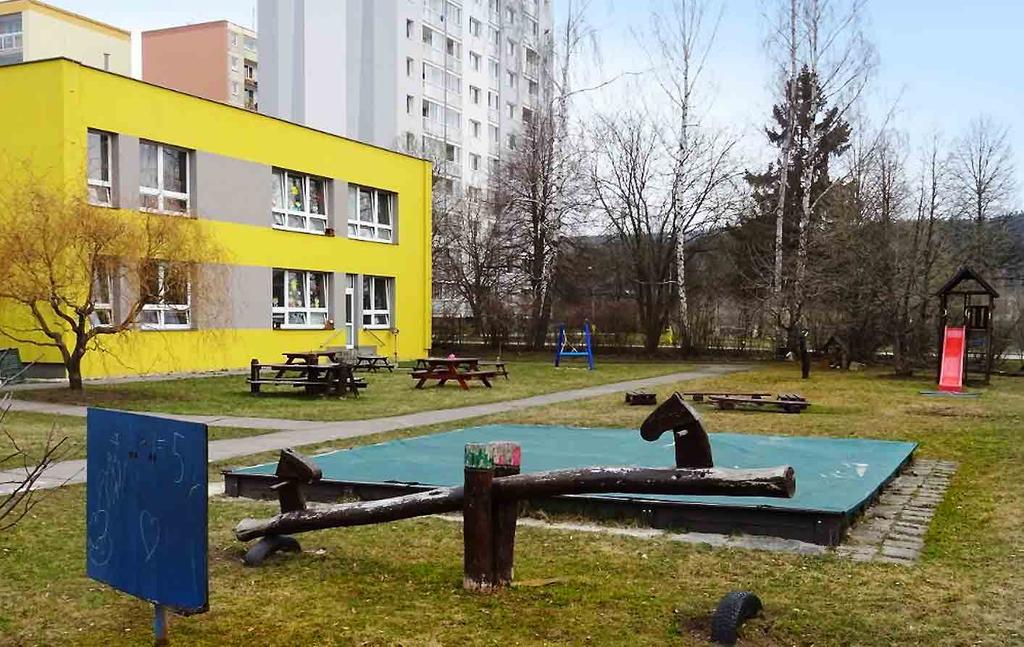 přírody. Pracujeme podle ŠVP S přírodou jsem kamarád, tak ji chráním a mám ji rád.