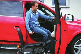 Zvedací mechanismus se může použít i v případě, kdy uživatel potřebuje pomoci vstát ze sedadla, čili pro zdvih od sedáku
