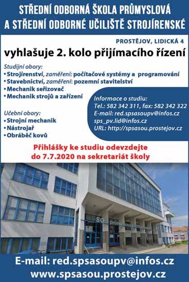 rozloučení se žáky devátých tříd proběhlo kvůli špatnému počasí ve školní tělocvičně.