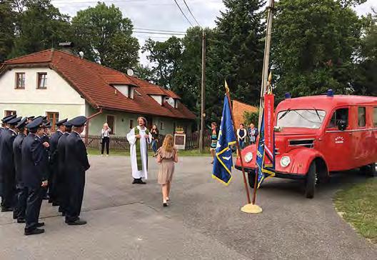 Jsou za tím stovky a stovky hodin práce zastupitelů. Všichni k tomu chodíme do práce, máme domy, zahrady a hlavně rodiny.