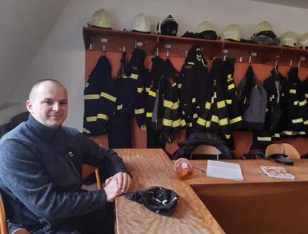 Rozhovor...s Petrem Piskáčkem 10 Co vás napadne, když se řekne dobrovolný hasič? Táta od rodiny, který tráví svůj volný čas na hasičárně a o víkendech závodí v požárním sportu?