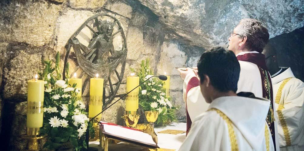 V roce zasvěceném sv. Josefu a tohoto 1. května se k němu zde v Betlémě chceme obrátit, aby nás učil spiritualitě práce, jako k ní vedl vtěleného Božího Syna, povzbudil P.