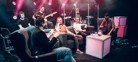 15 Slyšte, lidé! Novinky českých písničkářů 20.15 Dotýkání světla: Radost z lásky 6/7: Rodinná spiritualita 20.45 Radio Vatikán 21.05 Večerní chvály 21.