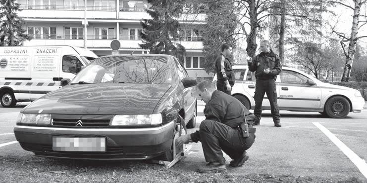 BOHUMÍNSKÉ MĚSTSKÉ NOVINY číslo 8/2014 5 Ignorace zkomplikovala očistu a malování Parkovací plochy v pěti ulicích mají nové vodorovné značení.