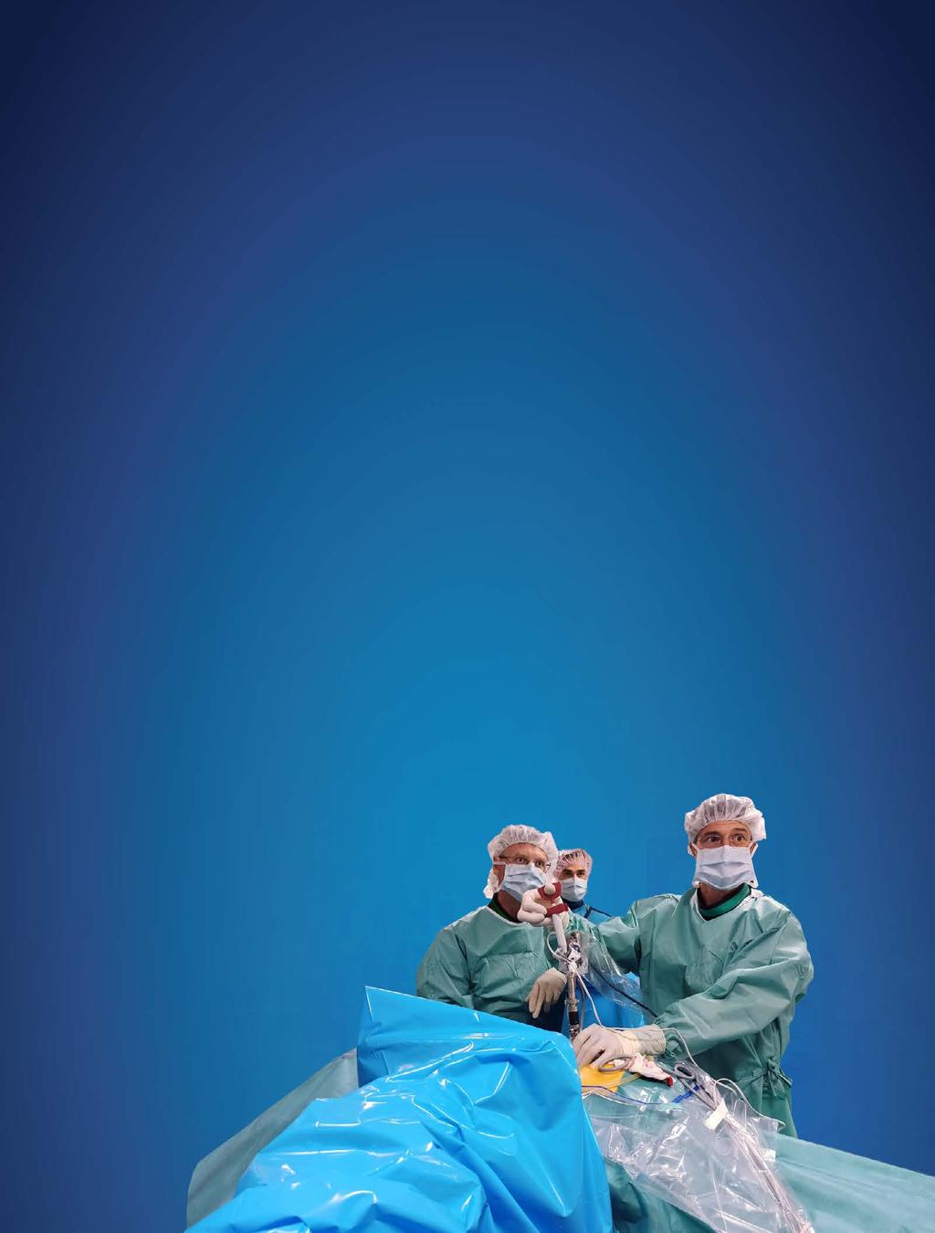 První jihočeská endoskopická resekce výhřezu meziobratlové ploténky. Rozhovor s MUDr. Karlem Mácou, Ph.D. MUDr. Karel Máca, Ph.D. z Neurochirurgické kliniky FN Brno a LF MU Brno se dlouhodobě věnuje neuroendoskopické operativě.