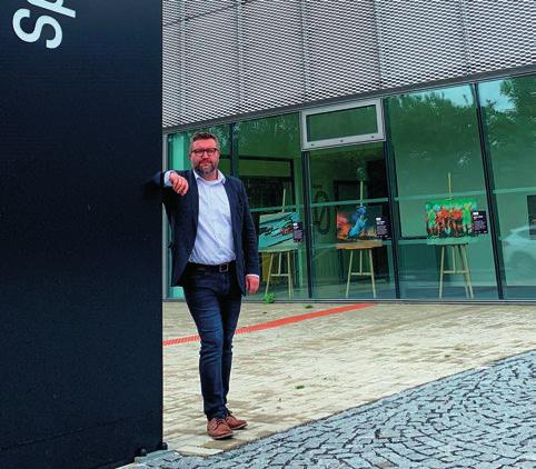 ROZHOVOR SPORTOVNÍ CENTRUM ŘEPY ZNOVU OTEVŘE SVÉ BRÁNY Na konci dubna vystřídal ve funkci jednatele Sportovního centra Řepy Ing.