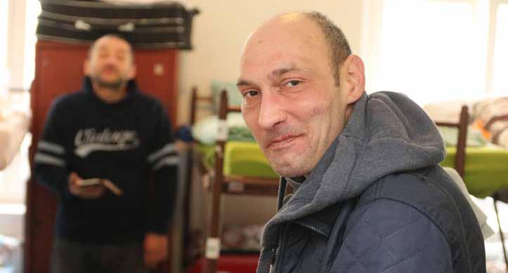 Dětí se ujali příbuzní, ale nemohly zůstat všechny pohromadě. A tak ztratily lásku rodičů, blízkost jeden druhého i perspektivu lepší budoucnosti.