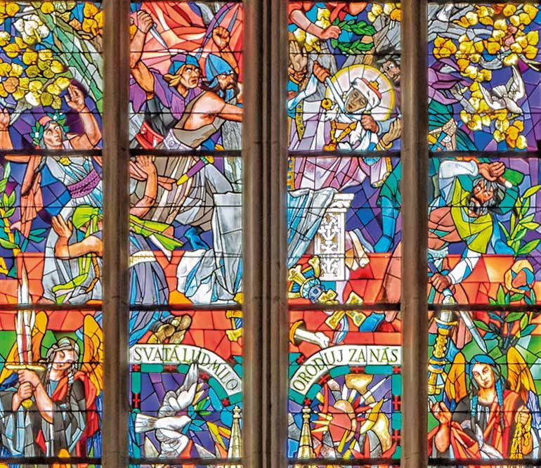 Detail vitráže Umučení sv. Ludmily. Foto: Jaroslav Poborský města Prahy a kadidelnici.