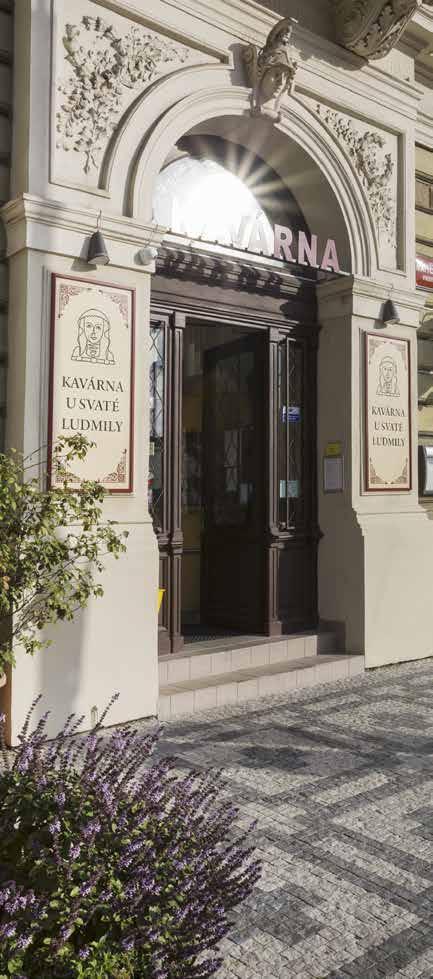 V současnosti existující domov mládeže u sv. Ludmily je pouhým zlomkem budov, kde Kongregace Školských sester sv. Františka kdysi v Praze na Vinohradech působila.