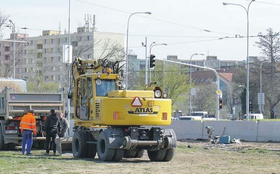 Rekonstrukce tramvajové trati Lesnická Jedná se o rozsáhlou rekonstrukci včetně kanalizace, vody a dalších sítí.