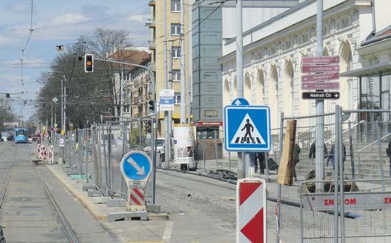 souběžně. Délka trati: 350 metrů dvoukolejně. Termín: S ukončením rekonstrukce se počítá do 31. srpna 2021. Náklady: max. 42 mil. Kč.