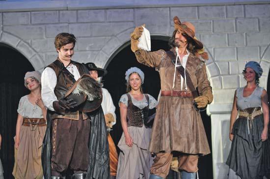11. 7. dozvíte, co spojuje Napoleona, Churchilla a Brno! Tyto velikány vystřídá neméně význačný Zamilovaný Shakespeare, jenž vás 6. 9. 6. v romantické komedii uvede do tajů anglického divadla.