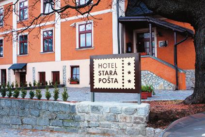 Grafické značky a texty jsou v bílé barvě kromě piktogramů se symboly vlajek k jednotlivým jazykovým mutacím textu. Povrchová úprava panelu včetně textů a grafiky je provedena smaltováním.