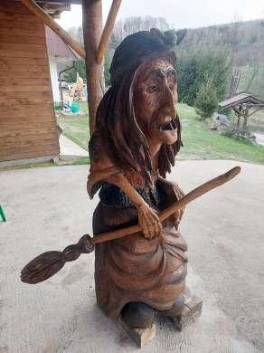 V obci je jeden volební okrsek pro všechny voliče s trvalým pobytem v