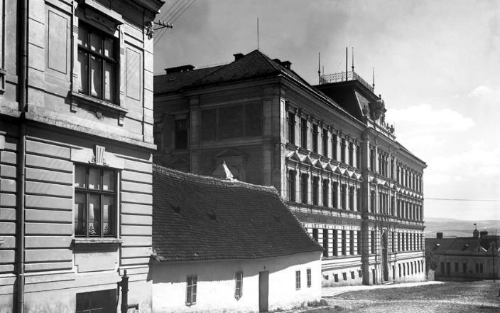 16. Jaroslav Beneš Dominik Fey Jan Málek František