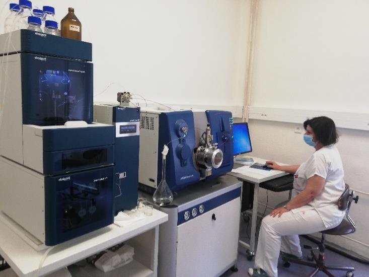 Oddělení klinické hematologie (OKH) Primář: Zástupce primáře pro ambulantní část: Zástupce primáře pro laboratorní část: Vedoucí laborantka: MUDr. Marta Zvarová MUDr. Irena Ševčíková RNDr.