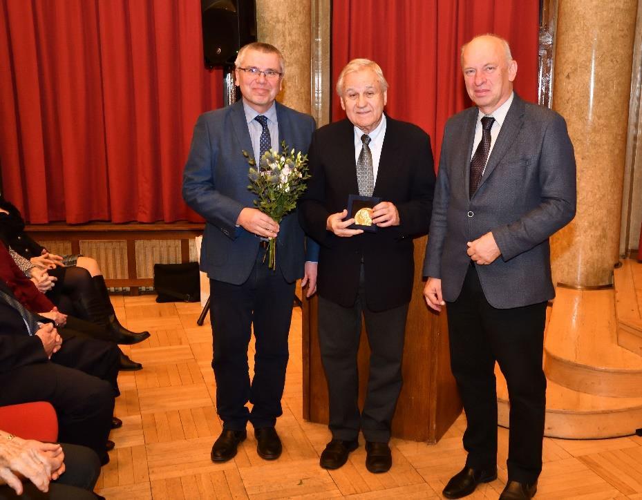 specializované péče má regionální a nadregionální působnost. Je mezinárodně uznávaným centrem pro primární imunodeficience.