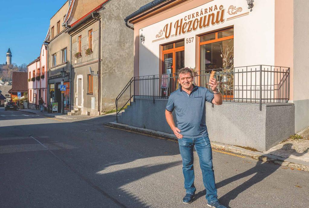 P Ř E D S TAV U J E M E D O D A V AT E L E PŘEDSTAVUJEME DODAVATELE CUKRÁRNA U HEZOUNŮ ŠTRAMBERSKÉ UŠI Z MALÉ MANUFAKTURY JSOU ZPESTŘENÍM NAŠEHO SORTIMENTU V CUKRÁRNĚ U HEZOUNŮ SI MŮŽETE POSEDĚT U