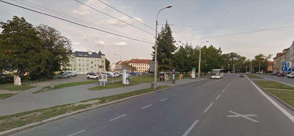 Je to nepřehledná dopravní křižovatka.