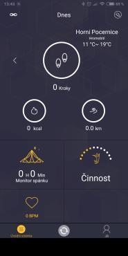 Po úspěšném připojení se na hodinkách zobrazí ikona Pro synchronizaci dat využijte tlačítko Nevypínejte službu bluetooth během přenosu dat! Základní funkce 1.