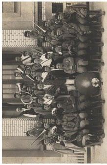 Psal se rok 1918, skončila válka a město začalo znovu svobodně dýchat a nová energie se začala projevovat v kulturním a společenském životě.