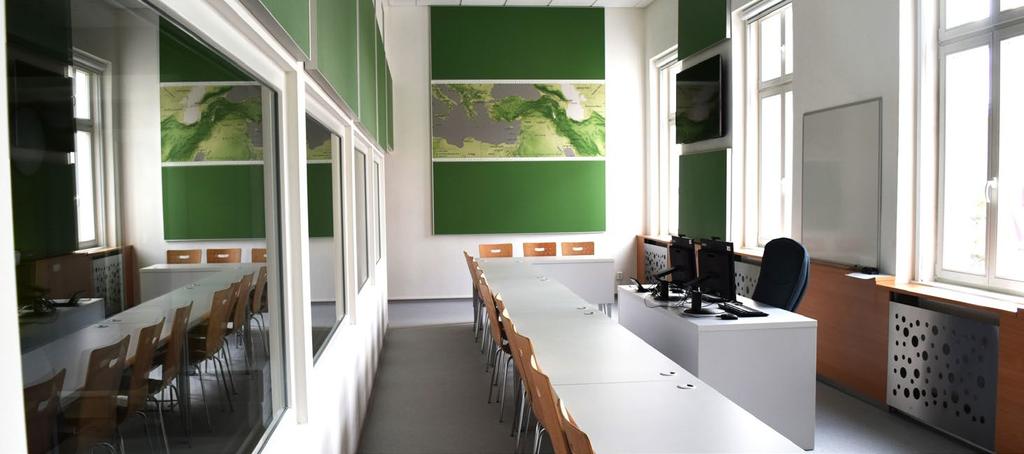 II.2 Akreditace, rozšíření a prodloužení akreditace studijních programů Po roce 2018, kdy FF OU získala akreditaci pro všechna svá studia podle velké novely zákona o vysokých škol, přinesl rok 2019