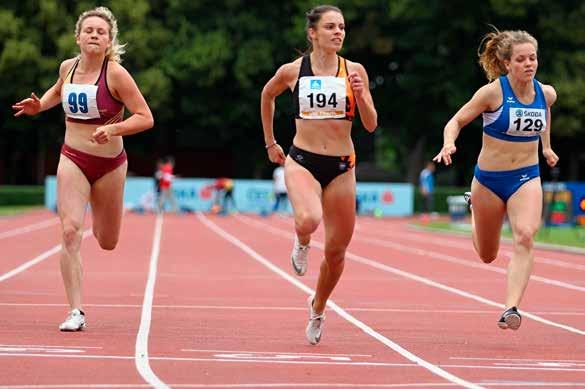 Natálie KOŽUŠKANIČOVÁ (100 m, 200 m, 4 x 100 m) born: 12. 1. 2001 Olomouc height / weight: 162 cm / 54 kg club: Univerzitní sp