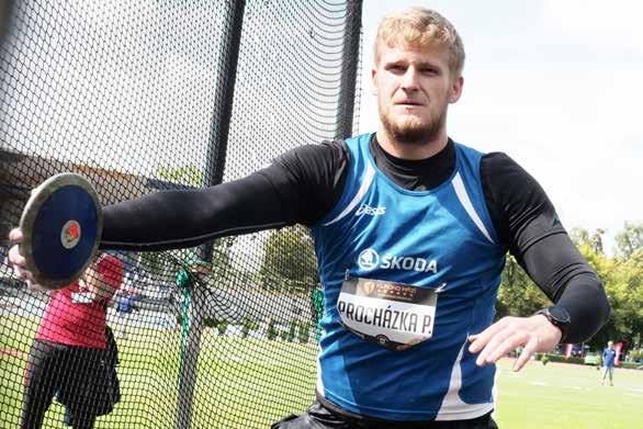 Petr PROCHÁZKA (discus throw) born: 23. 2. 1999 Plzeň height / weight: 200 cm / 116 kg club: A.C. TEPO Kladno 1st club: AK ŠKODA Plzeň coach: Libor Malina 1st coach: Bohuslav Machač hobbies: voleyball, tenis instagram: petr_prochazka99 DISCUS THROW 1 kg 1,5 kg 1,75 kg 2 kg 2016 17y.