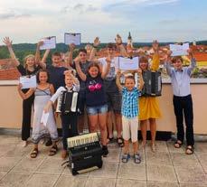 Školství, spolky a neziskové organizace Teplické zlato Celostátní akordeonová soutěž Dobřany 2021 O předposledním červnovém víkendu proběhl na teplické konzervatoři již 11.
