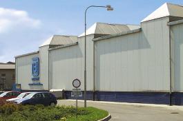 TECHNIKA, PRŮMYSL, DOPRAVA Pro další rozvoj firmy byly v roce 2003 realizovány investice za 200 milionů korun. Železárny a drátovny, a. s.