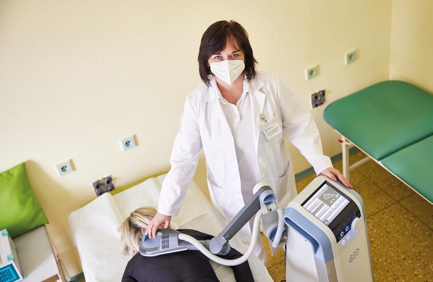STÁTNÍ LÉČEBNÉ LÁZNĚ JANSKÉ LÁZNĚ Postcovidová lázeňská péče s procedurami na míru Že není radno podceňovat postcovidový syndrom, je více než jasné.