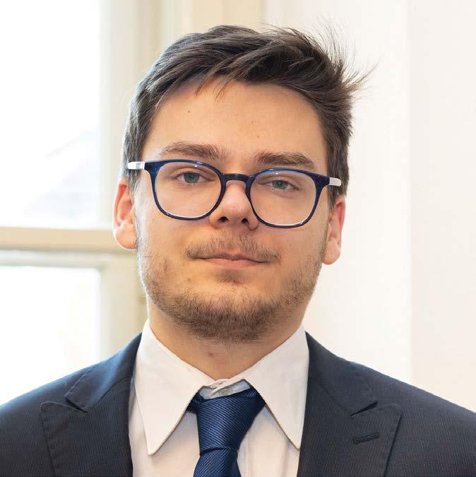 Senát očima jeho studentských zástupců Co vlastně takový akademický senát dělá? To byla první otázka, která nás při psaní tohoto článku napadla. Otázka zní jednoduše, má ale hned několik odpovědí.