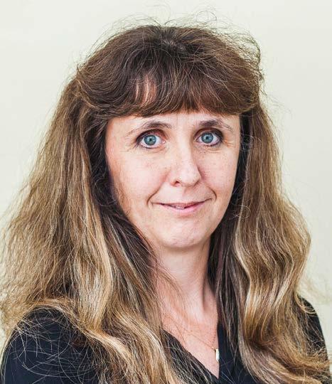 jednička ve vědě Představujeme vědeckou skupinu Marie Hubálek Kalbáčové Tým doc. RNDr. Marie Hubálek Kalbáčové, Ph.D., působící v Ústavu patologické fyziologie 1.