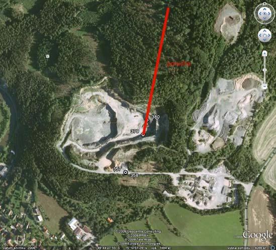 výrubu v (m) Poloviční a 0 skutečná vnitřního tření φ mová hmotnost γ n (kn/m 3 ) pružnosti E (MPa) šíření podélných vln (m/s) Skarn 20 20 10 50 35 20000 4500 ortorula 20 20 10 40 26 15000 2500
