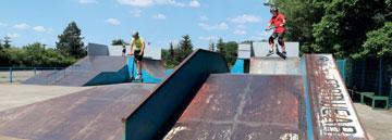 Místo u Laguny, které je oblíbeným rejdištěm bruslařů, koloběžkářů, skateboardistů a akrobatických velocipedistů, proto bylo na nezbytně nutnou dobu uzavřeno.