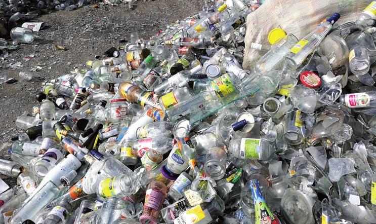 6 Informace ze samosprávy MĚSTO ŽIDLOCHOVICE ZPRAVODAJ Třídění odpadu: Sklo a bioodpad O třídění odpadu a odpadovém hospodářství ve městě již bylo napsáno hodně.