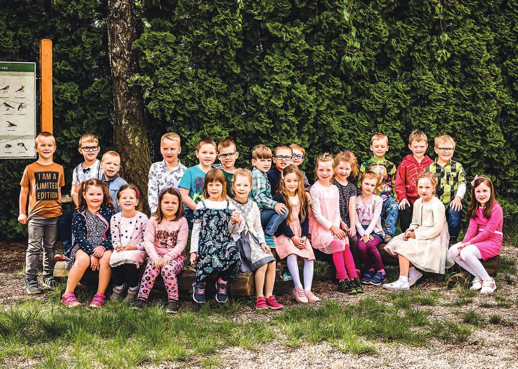 ŠKOLSTVÍ ZPRÁVY / MATEŘSKÁ Z OBCEŠKOLA Rozloučení s předškoláky v MŠ Měnín V Mateřské škole Měnín se budeme v průběhu června loučit s předškoláky slavnostně, tradičně a také zážitkově.