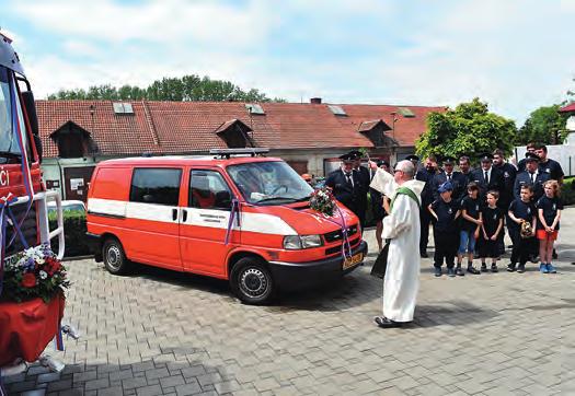 let, je nositelem dýchací techniky, pilař a řidič-strojník.