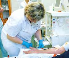 ROČNÍK 9 ČÍSLO 6 PROSINEC 2015 Unikátní léčbu ekzému nabízejí dalším pacientům TheraSorb TM, NA KTERÉM LÉČBA ATOPICKÉ DERMATITIDY PROBÍHÁ, JE JEDINEČNÝ VÍCEÚČELOVÝ PŘÍSTROJ, KTERÝ LZE VYUŽÍT I PRO