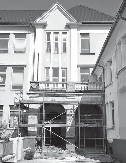 6 AKTUALITY Z MĚSTA KRÁTCE Dotace vyčerpány Třetí kolo příjmu žádostí o dotaci na výměnu starých kotlů na tuhá paliva za nové skončil. Vyčleněná částka, 40 milionů korun, byla vyčerpána.