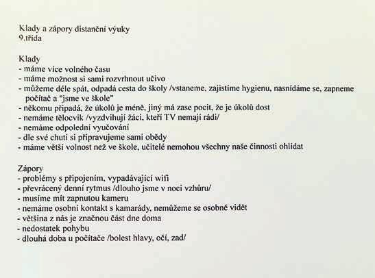částečný/plný úvazek.
