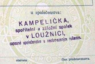 Za své služby měl rychtář obvykle podíl na vybraných pokutách, odvedených dávkách, mohl vlastnit krčmu, masné krámy nebo byla část jeho polností osvobozena od povinných berní.