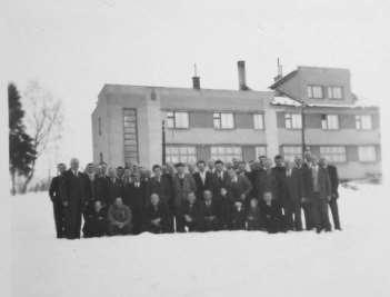 V roce 1911 založil loužnický Sokol svůj pěvecký soubor. O rok později se konala 1. září oslava 25. založení jednoty. Poslední veřejné vystoupení bylo 26.